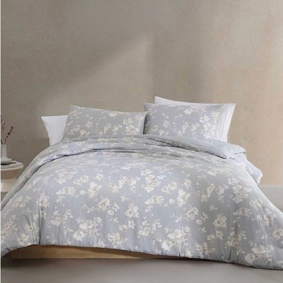 Other - Calvin Klein Eternity Floral Cotton Reversible Duvet Set Queen